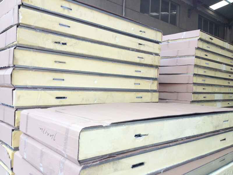Polyurethane / PU Cold Room Insulation Panels For Wall / Roof Materials