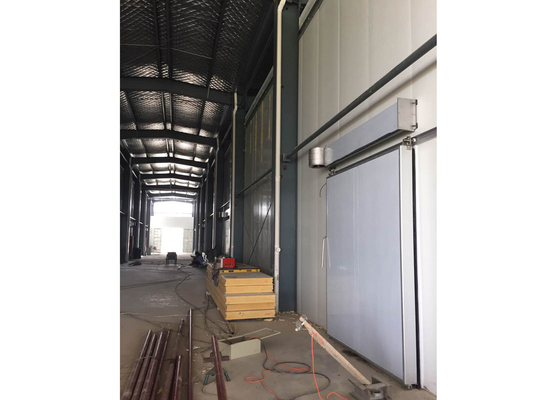 Easy Install Commercial Freezer Doors , 100mm Thickness Insulated Doors For Cold Rooms